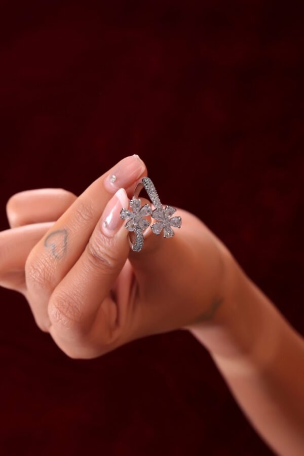 Exquisite Silver Floral Ring with Sparkling Petal-Shaped Gemstones – A Dazzling Symbol of Elegance and Grace - Image 3
