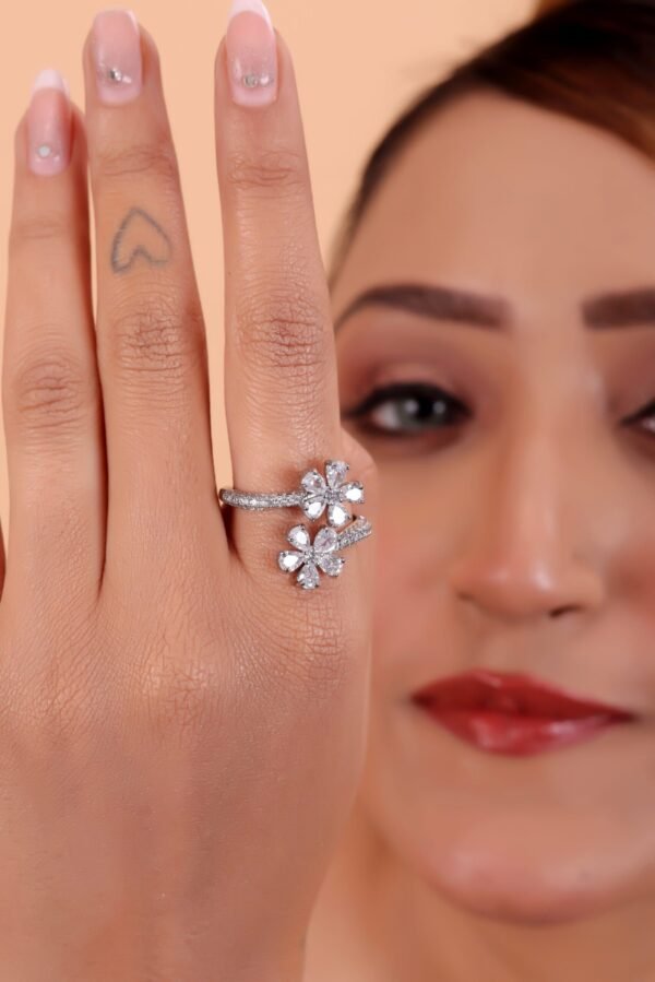 Exquisite Silver Floral Ring with Sparkling Petal-Shaped Gemstones – A Dazzling Symbol of Elegance and Grace - Image 5