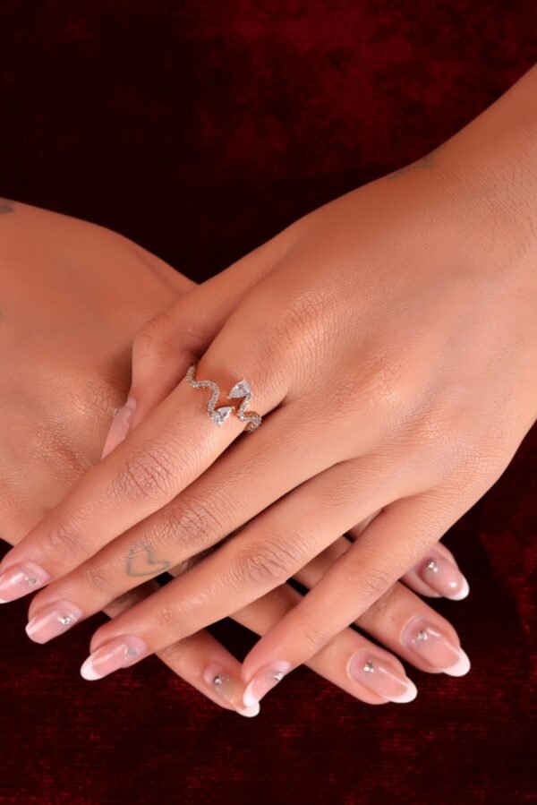 Elegant Snake-Inspired Gold Ring with Sparkling Gemstones – A Symbol of Power & Mystery