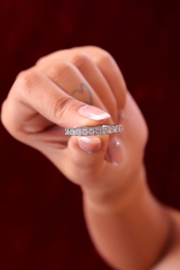 Luxury Eternity Ring with Round Cut Diamonds – Timeless Brilliance & Elegance - Image 6