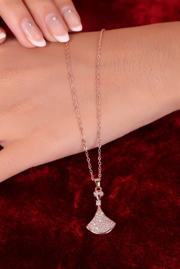 Elegant Fan Pendant Necklace with Sparkling Accents - Image 7