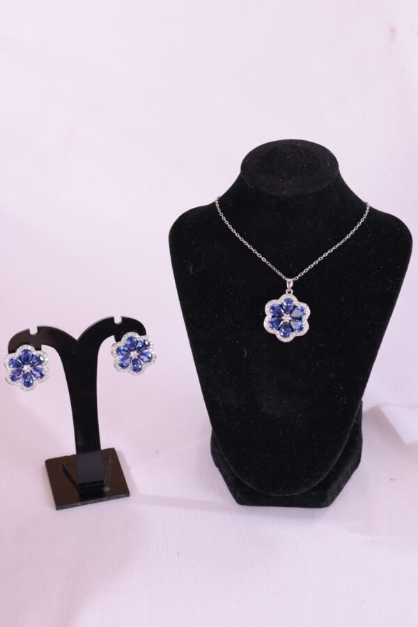 Stunning Blue Gemstone Floral Jewelry Set – A Radiant Bloom of Elegance & Beauty - Image 7
